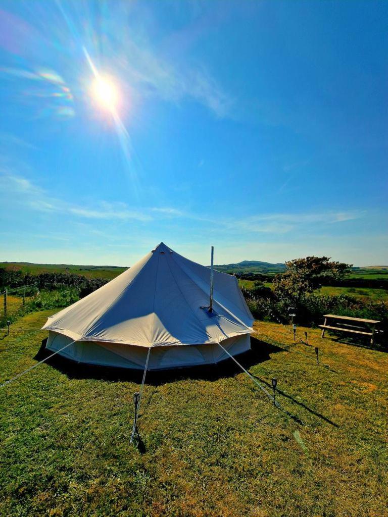 Beautiful 1-Bed Bell Tent In הוליהד מראה חיצוני תמונה